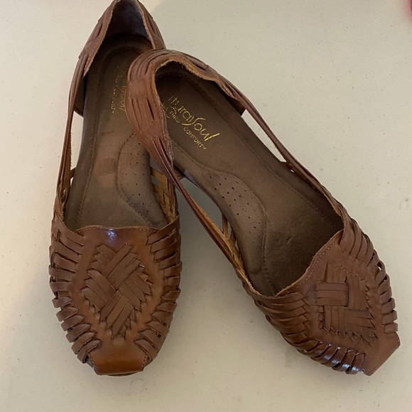 natural soul huarache sandals